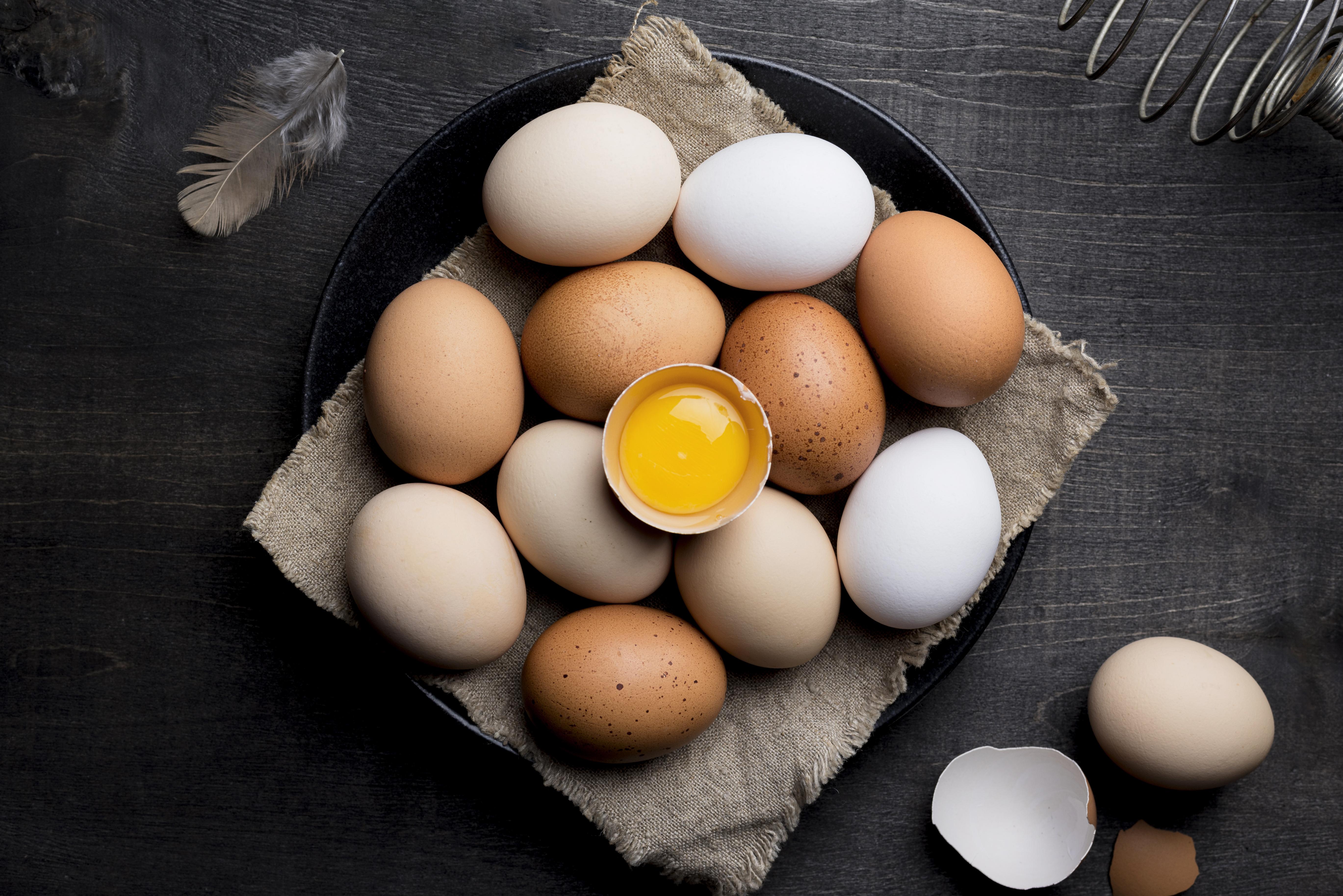 top-view-fresh-chicken-eggs